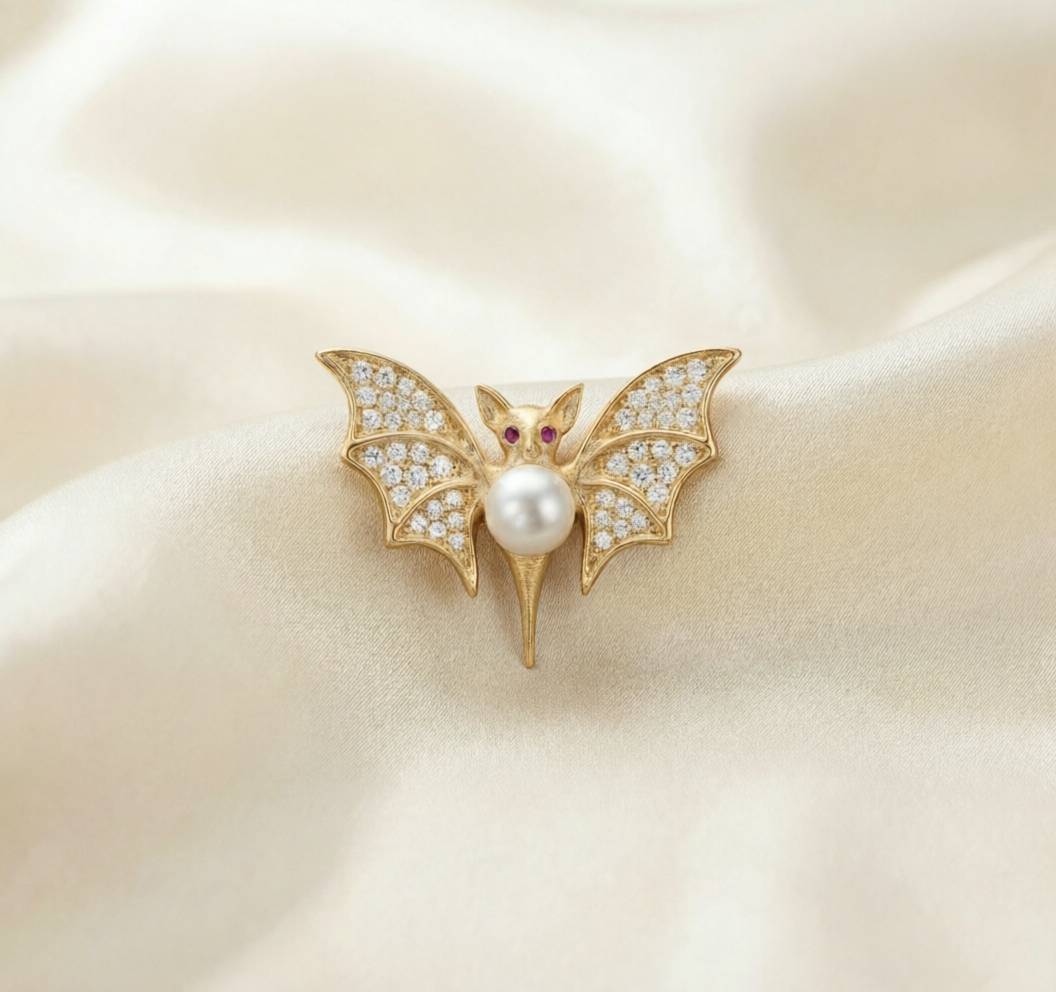 The Nocturnal Vogue Brooch